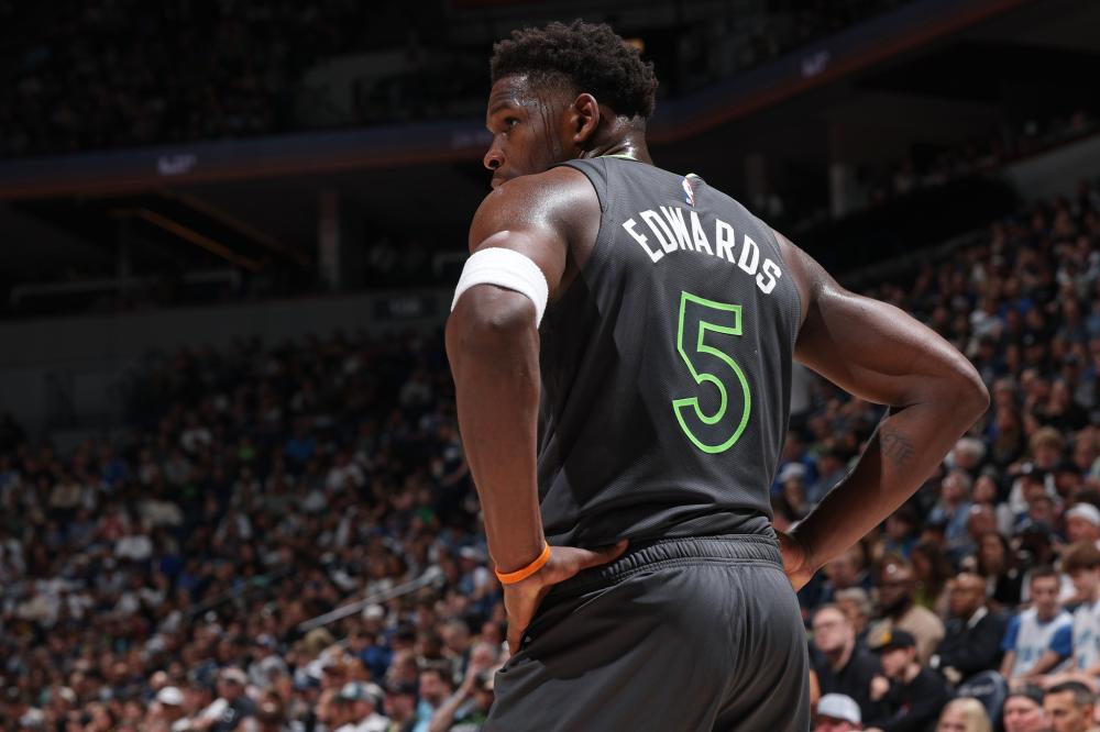 他在局末阶 他在局末阶