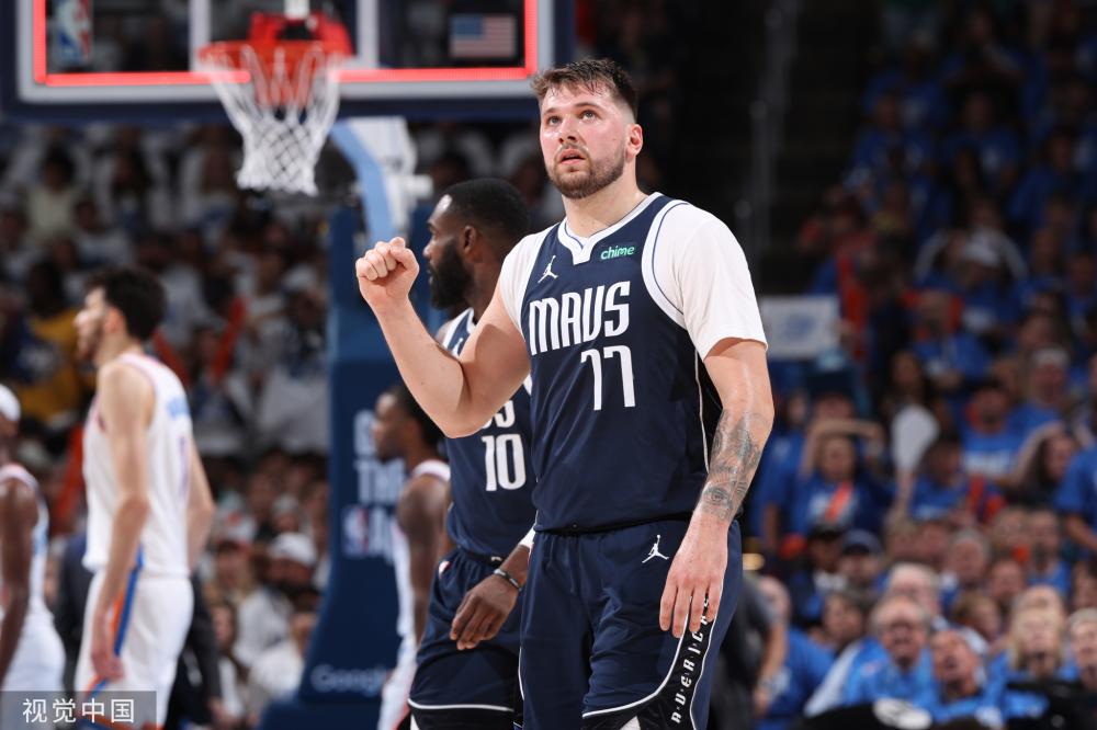 他在不同球 他在不同球